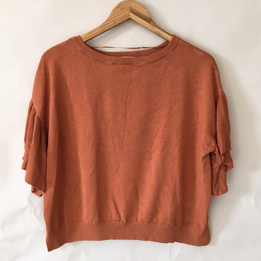 Uniqlo soft ruffle sleeve Fall sweater women’s S/M - Picture 2 of 6